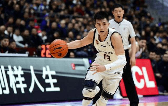 
中国男篮第一控卫郭艾伦 前女友晒照 身材颜值堪称完美-BJL平台(图1)