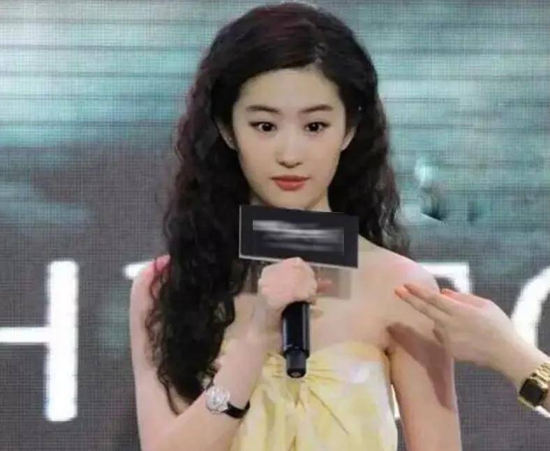 “BJL平台”
为什么女明星头发都浓密看不见发缝？刘亦菲是天生 鞠婧祎是心机(图4)