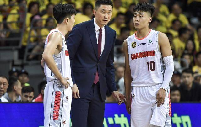 BJL平台官网-
诚意满满 曾给每一位球员制作鞋模！这风浪 李宁无需背负罪名(图7)